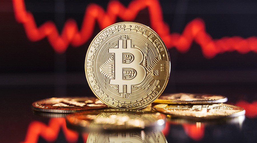 Crypto World Bitcoin drops to a 3 month low